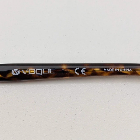 🕶️Vogue VO3987-B 811 Eyeglasses 54/16 135 /KAI558🕶️ - Picture 4 of 6